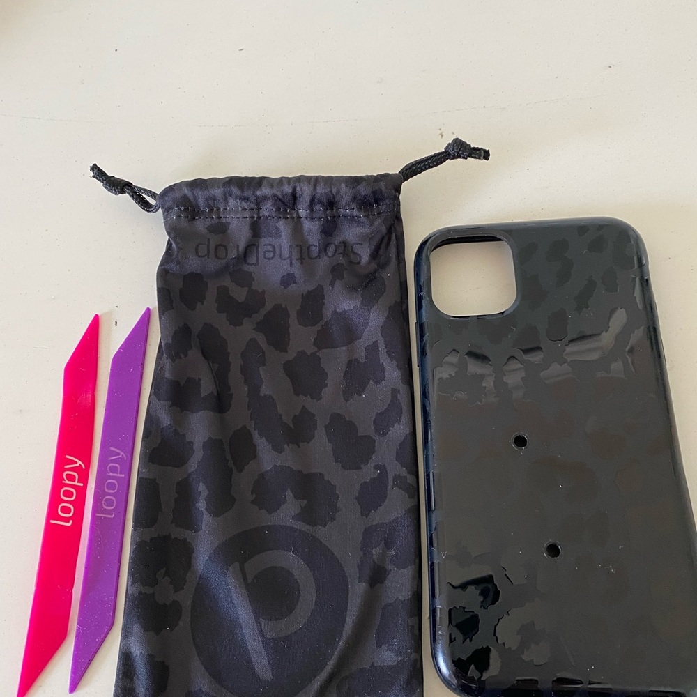 Loopy Black Leopard Case, Pouch and 2 straps for iPhone 11